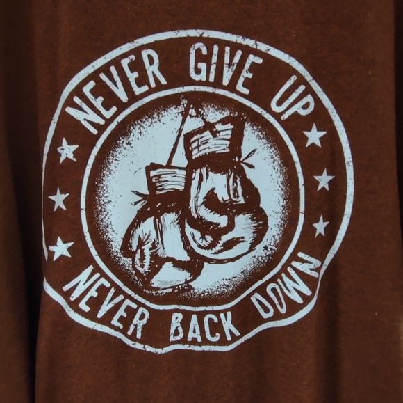NEVER GIVE UP.....By Sonoma 4XL Crewneck Tee - Picture 2 of 6